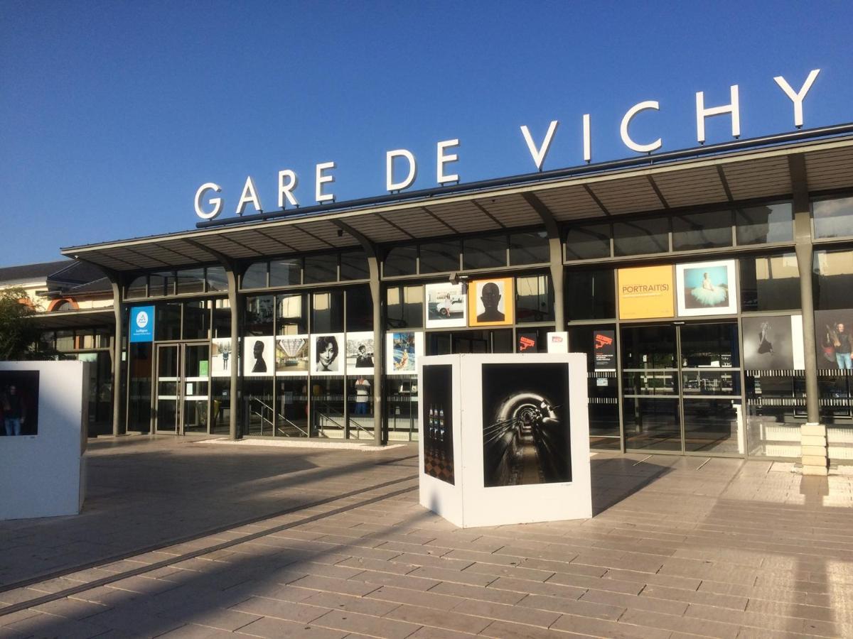 Vila L'Escale Vichy Exteriér fotografie